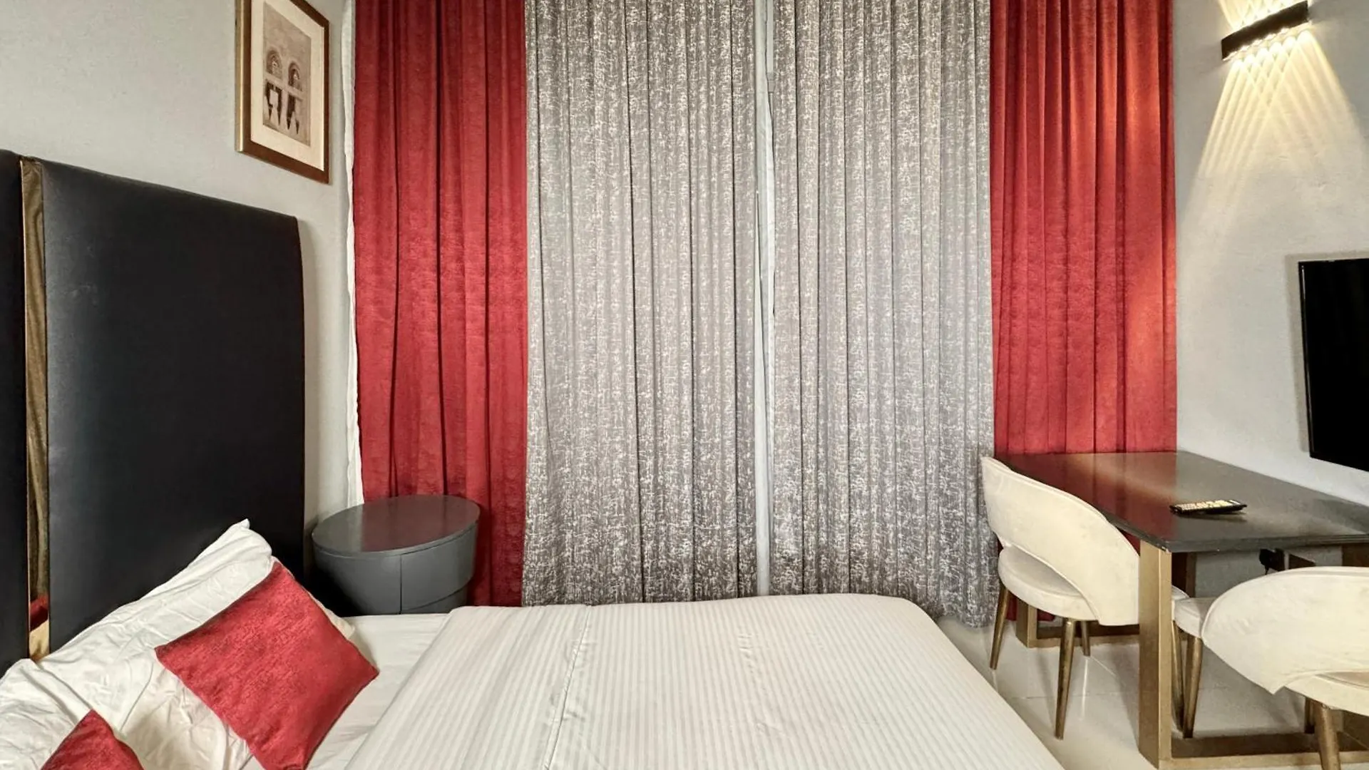 Al Manara Classic Deluxe Studio Дубай